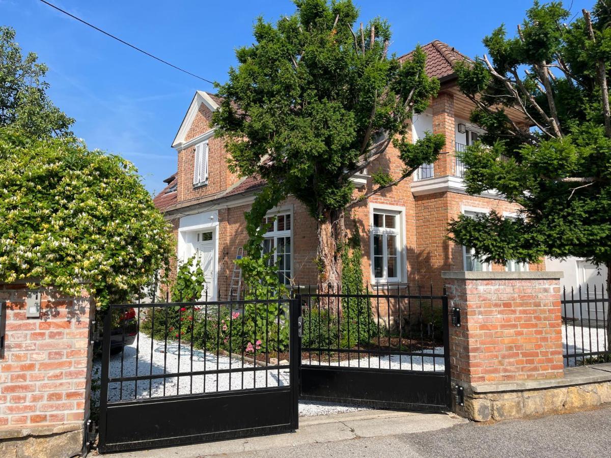 Oggau Cottage Apartment *